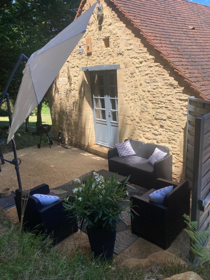 Logis Des 4 Fees Et Son Bain Nordique Villa Sainte-Nathalène Екстериор снимка