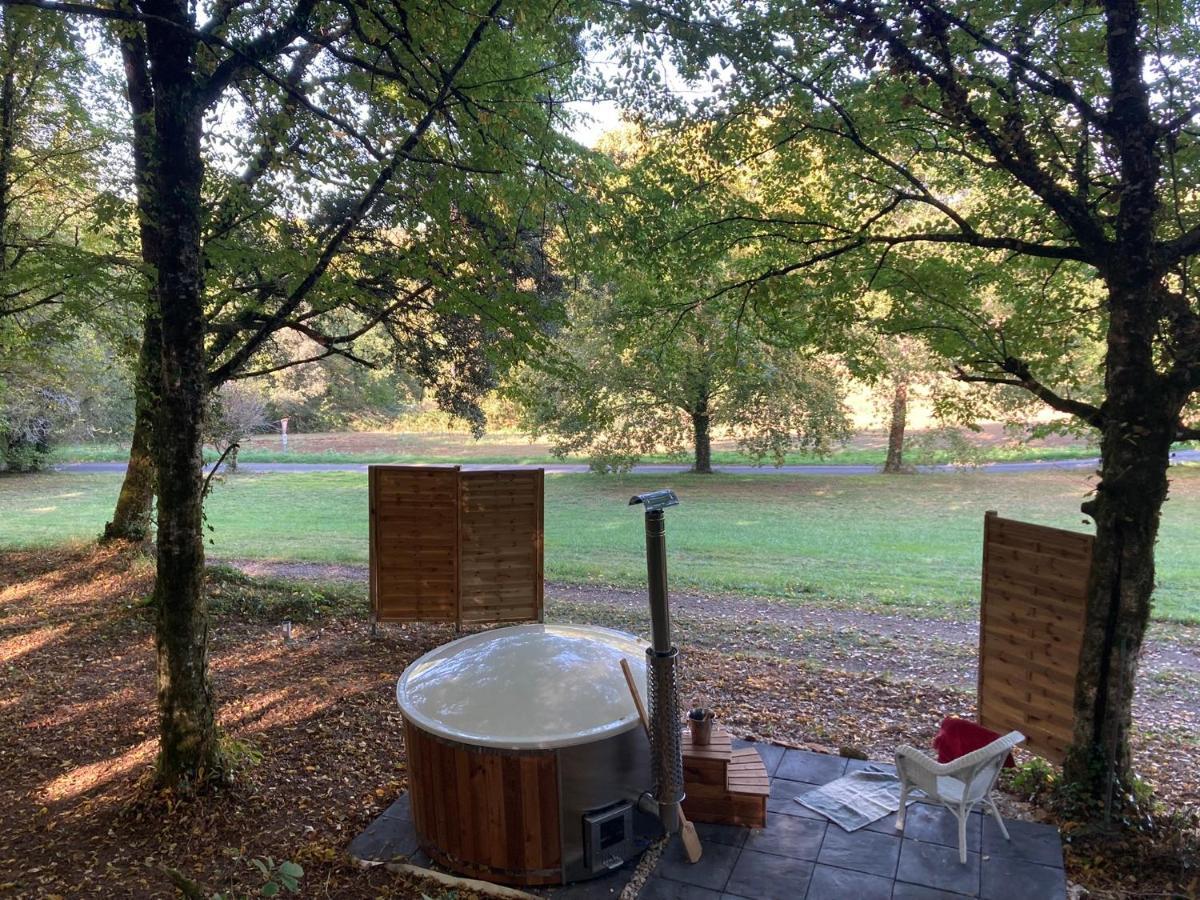 Logis Des 4 Fees Et Son Bain Nordique Villa Sainte-Nathalène Екстериор снимка